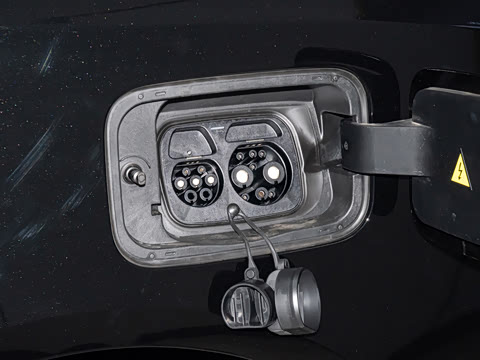 2026�� ���̰� 230������ 7��