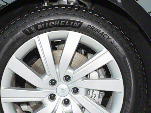 2025�� 3.0 L6 360PS ʢ����