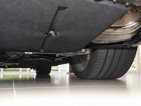 2026�� 4.0T V8 Mulliner