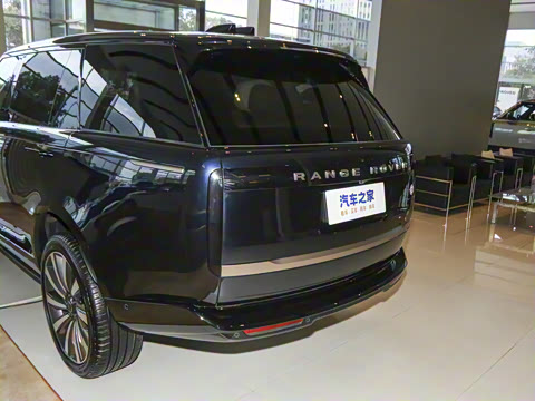 2024�� 4.4 V8 SV���ٴ����ӳ��� 4��