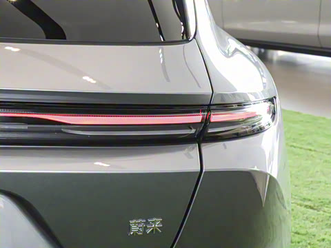 2025�� 100kWh Touring