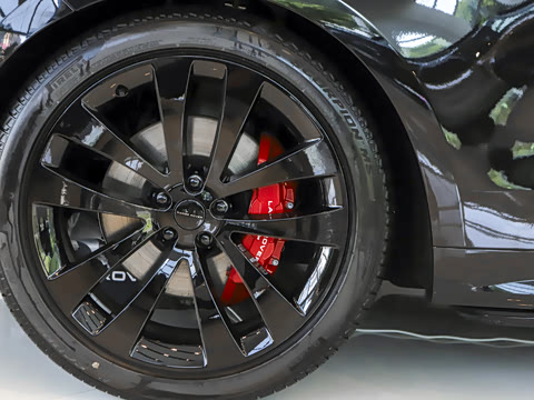 2026�� 400PS Dynamic SE