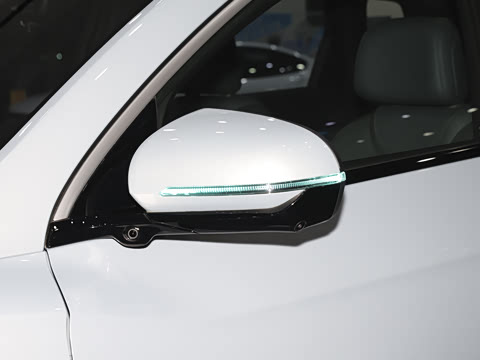 2026�� DM-i 220KM׿Խ��