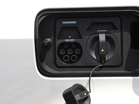 2025�� 401���а�