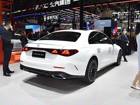 2026�� E 300 �������˶���