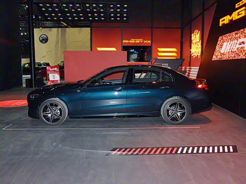 2026�� C 260 L �ҹ�˶���