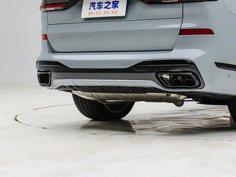 2024�� xDrive40i ������M�˶���װ