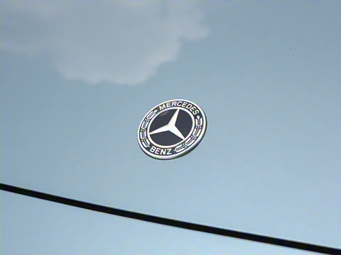 2025�� �Ŀ� E 260 L �˶���