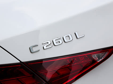 2026�� �Ŀ� C 260 L �˶������
