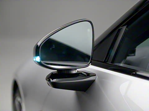 2025�� 750 ���������� Ultra