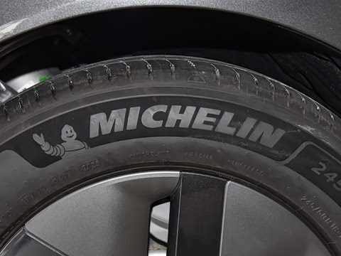 2025�� Ultra ���ܻ��°�