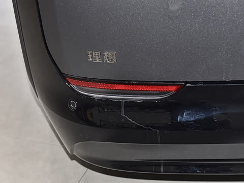 2025�� Ultra ���ܻ��°�