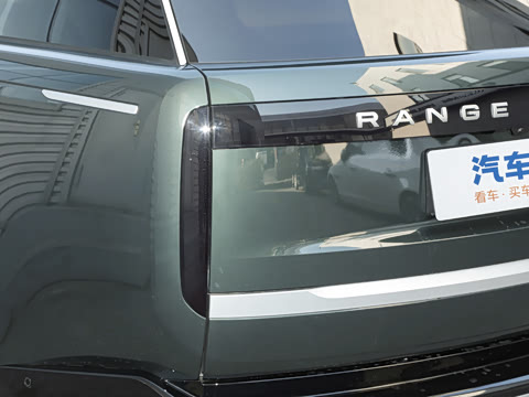 2026�� 3.0 L6 400PS AB�����