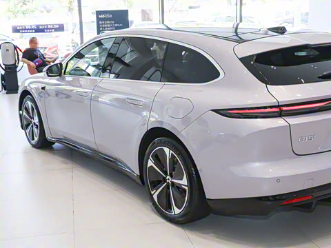 2025�� 100kWh Touring