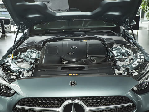 2025�� �Ŀ� C 350 eL