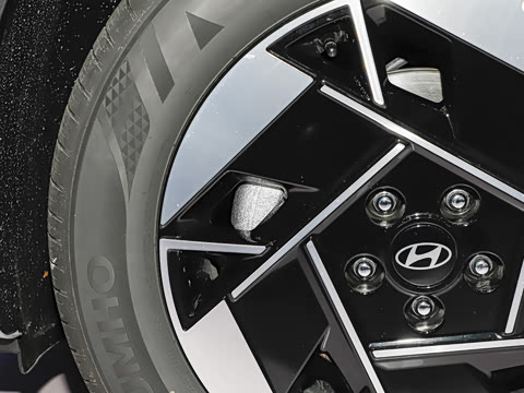 2025�� ����SMART�� 64.2kWh