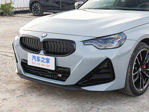 2025�� M240i xDrive