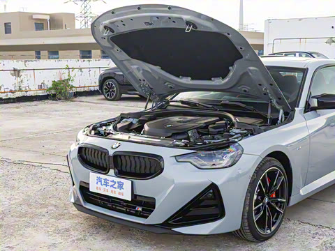 2025�� M240i xDrive