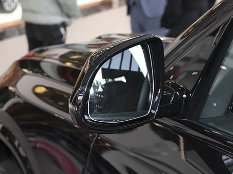 2026�� �Ŀ� xDrive 40Li M�˶���ҹ��װ