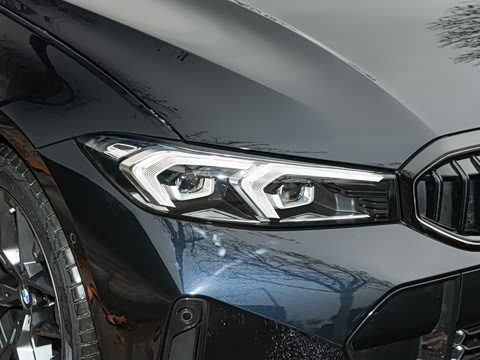 2026�� 330Li M�˶���ҹ��װ