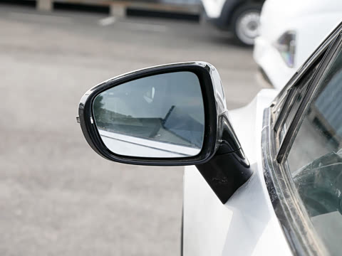 2026�� 705km MAX����������