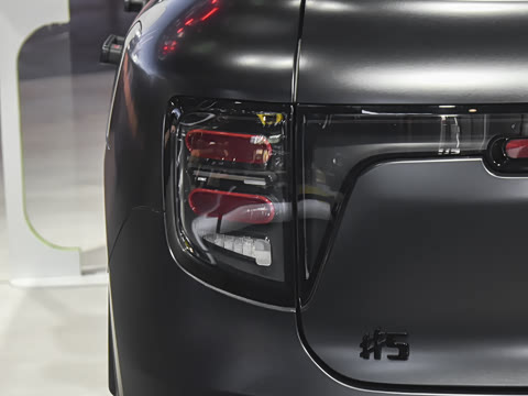 2027�� BRABUS ���ܰ�