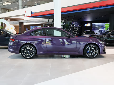 2026�� M240i xDrive