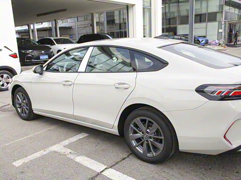 2026�� ���L 300TSI �趯��