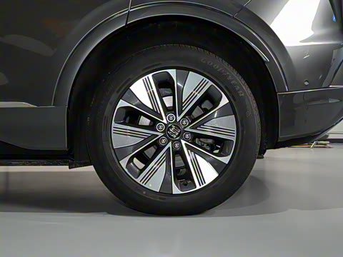 2025�� 620KM������