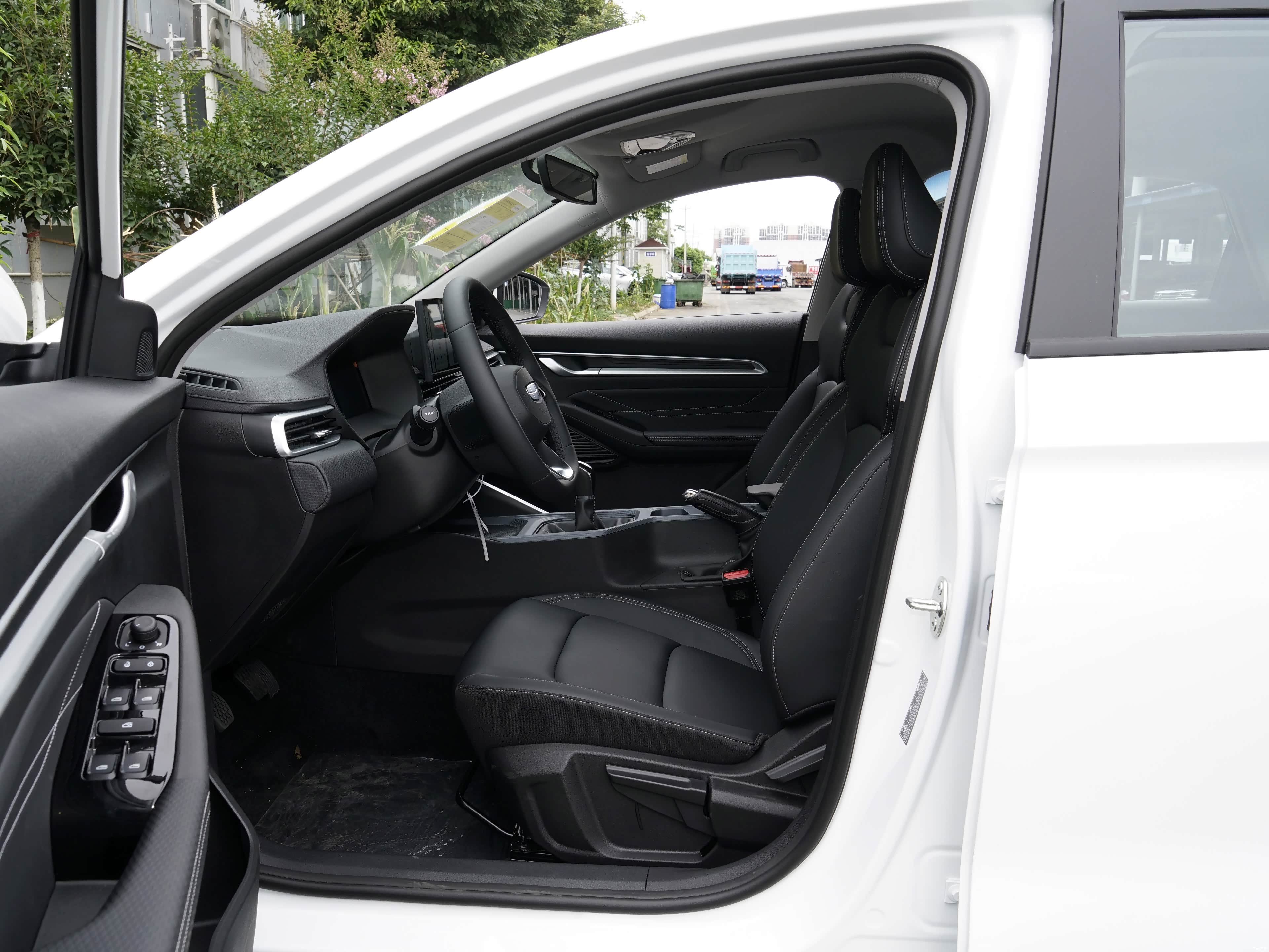Geely Emgrand, миниатюра 19