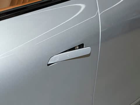 2025�� �Ŀ� 710 Max��