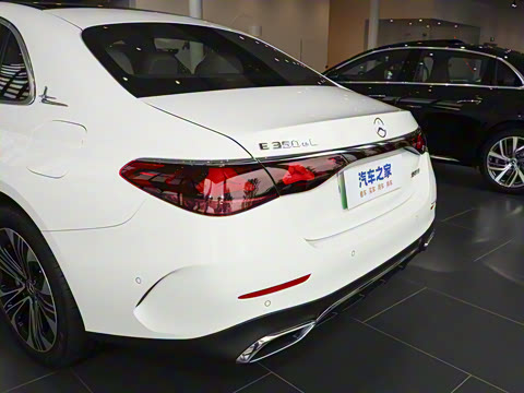 2024�� E 350 e L ���ʽ��϶����˶��γ�