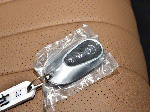 2026�� E 300 L ʱ����