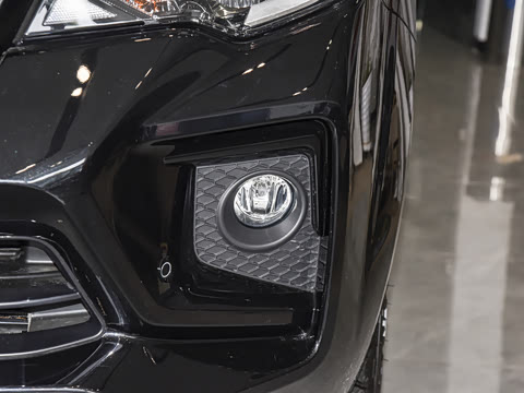 2025�� 2.0T ��������ʿ��