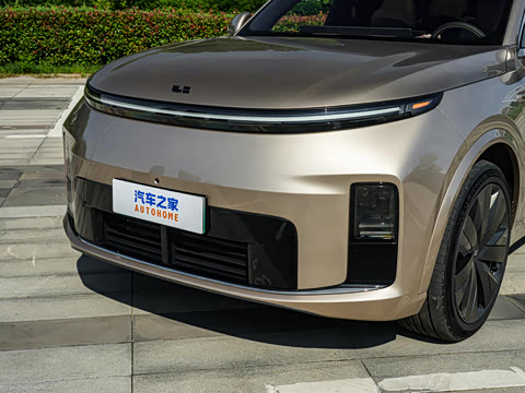 2026�� Livis