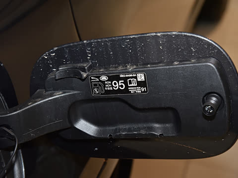 2026�� 110 3.0T P400 X-Dynamic HSE