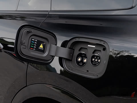 2025�� ���� Ultra ����������