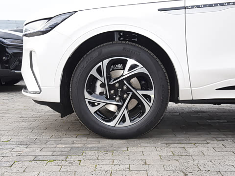 2026�� 2.0T ������춯��