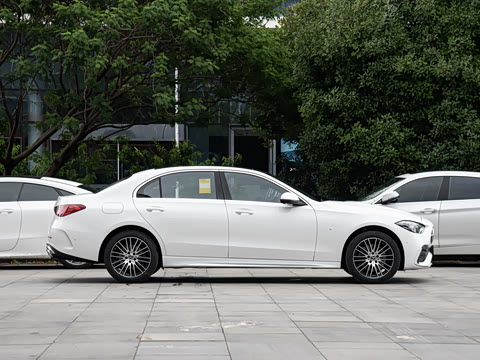 2026�� C 260 L �˶������