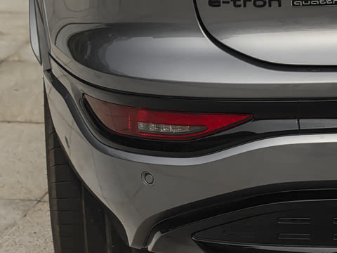 2026�� quattro Ǭ���Ǽݰ�