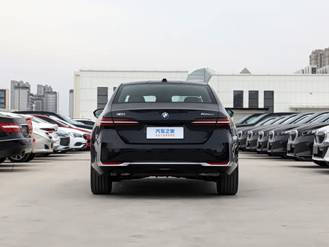 2026�� �Ŀ� 525Li ������װ
