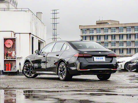 2026�� 530Li ������ ������װ