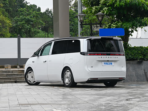 2026�� ���� 700�콢��