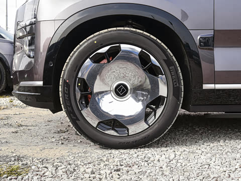 2025�� Hyper�� 70kWh