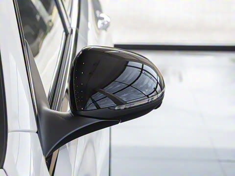 2026�� C 260 L �ҹ�˶���