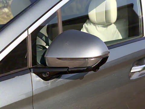 2026 DM-i 1.5T 218KM Խ