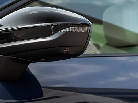 2026�� 2.0T quattro ������	