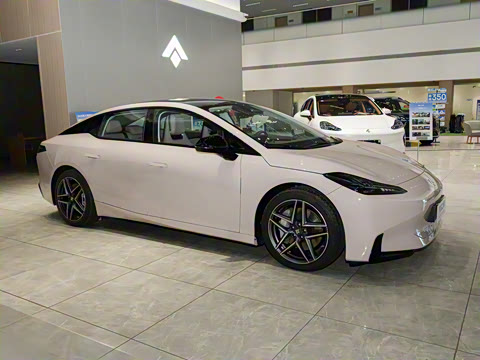 2025�� 630 Lite��