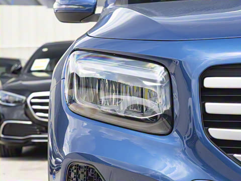 2025�� GLB 220 ʱ����