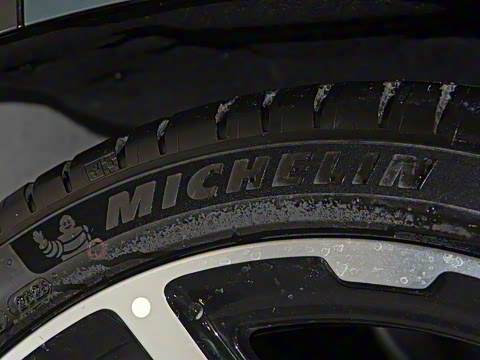 2025�� 702 ������ Ultra